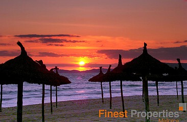 Hotel *** con 70 habitaciones en Arenal en venta