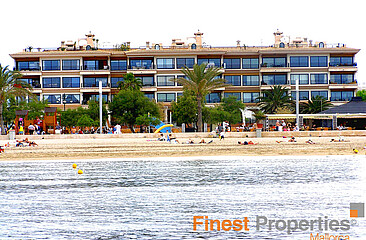 Exclusivo apartamento en el primer piso en primera línea de mar en Ciudat Jardin en alquiler