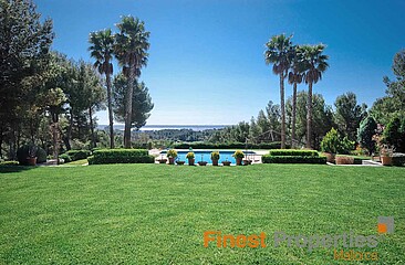 Villa de lujo en plano terreno de 10.000 m² con maravillosas vistas al mar en Son Vida
