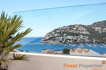 Casa adosada en venta en Puerto de Andratx